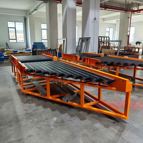 Low Noise Industrial Belt Conveyor For E Commerce Distribution Center