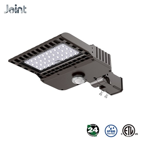 5000K 150W 140lm/W Motion Sensor Parking Lot Lights With Photocell