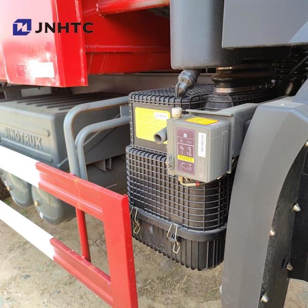 Howo 30cbm Tipper Truck 6X4 10 Wheel 400 HP CNG Transportation Dump Truck Price For Sale