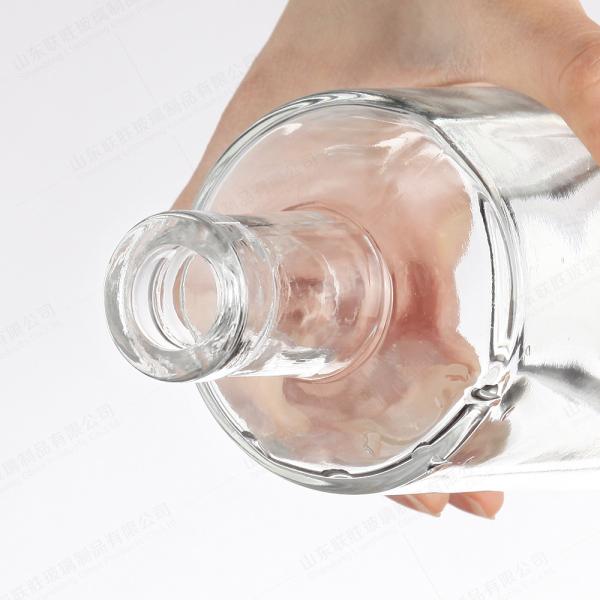 ODM 500 ml 700 ml 750 ml garrafa redonda de vidro de licor com cortiça de vedação em T
