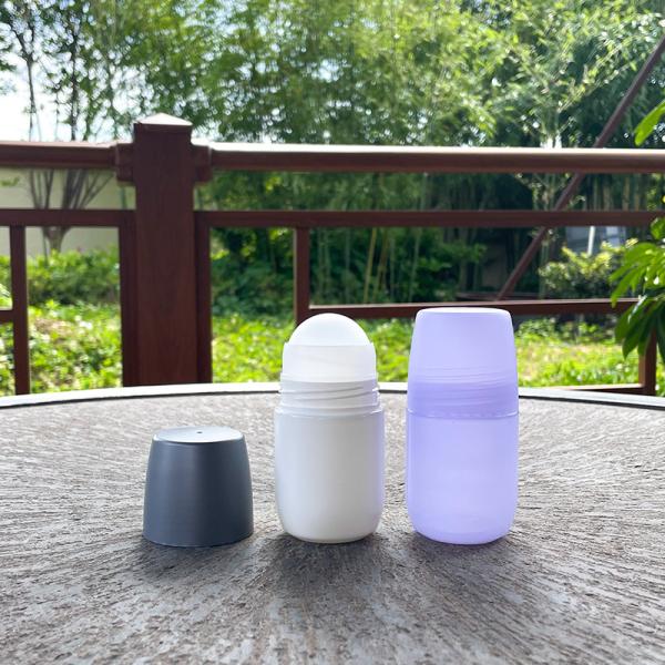 Bouteilles roll-on en plastique avec logo personnalisé de 60 ml pour des options écologiques