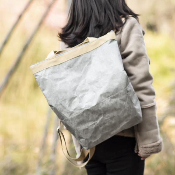 Durable Kraft Paper Tyvek Tote Handbag Eco Friendly Custom Printed Fashion Personalized Waterproof Messenger Bag High Quality Tyvek Tote Bag