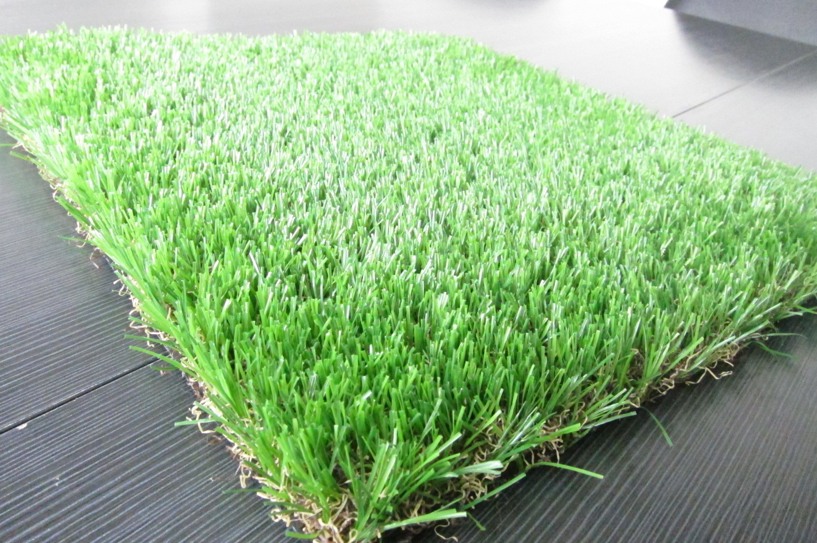 12000 Dtex High Durability Landscape Artificial Grass for Outdoor Use and Wholesale Distribution