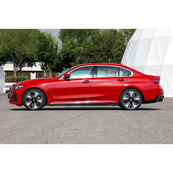 120 миль в час Электрическое транспортное средство Baoma I3 EDrive 40L Вечерний набор Ночной спортивный костюм Заднее колесо Электрический автомобиль