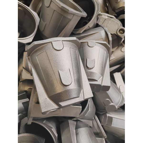 ISO 9001 Certified Grey Iron and Ductile Iron Water Pump Castings with ±0.2mm Precision and Customizable Weight Range