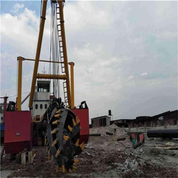 Diesel Engine Water Flow 6000m3 Dredger for Efficient Dredging Operations