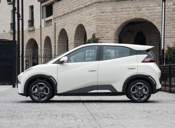 BYD Tang Song Yuan Plus Flagship The Most Affordable Electric SUV with Lithium Battery