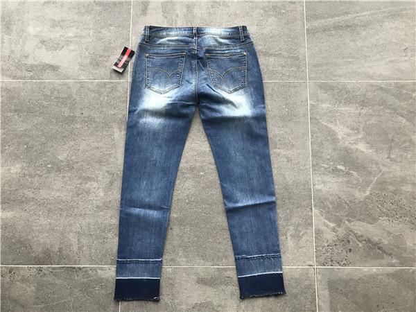 Fashionable Ladies Denim Jeans Size Customized Frayed Hem Denim Jeans TW82264