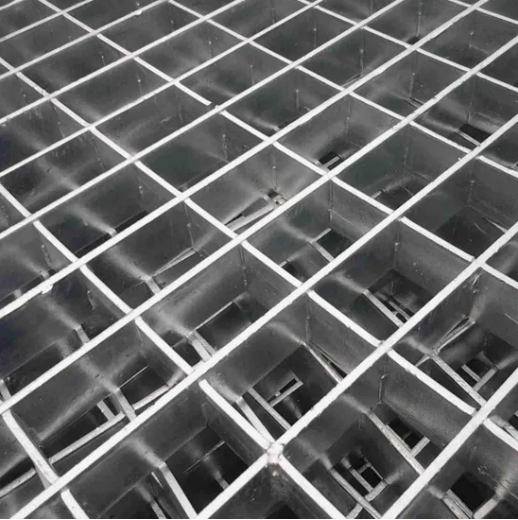 High-Strength Serrated Stainless Steel Grating for Stairs and Drainage Applications