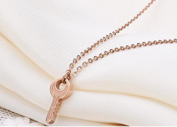 Stainless Steel Key Pendant Rose Gold Necklace Fashion Jewelry Necklace