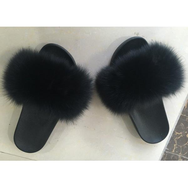 Покрашенные тапочки дам цвета пушистые на лето, скачут милые тапочки женщин