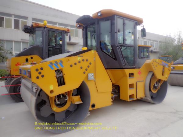 30 Ton Hydraulic Roller Machine For Road Construction Pneumatic Rubber Tire XP303K