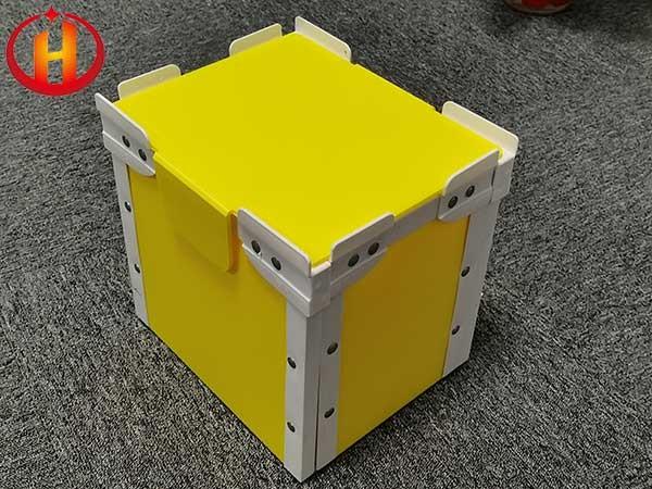 Yellow Corrugated Plastic Packaging Boxes With Dividers Lightweight Foldable