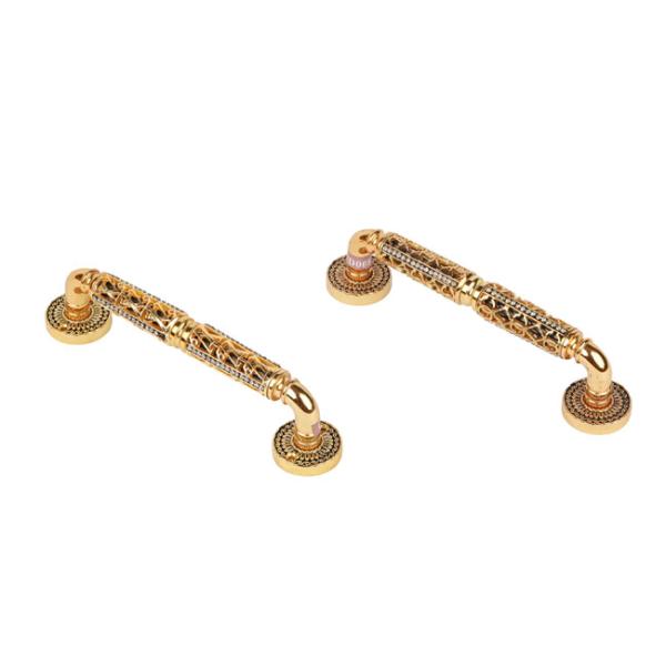 El tirón floral del hardware del vintage maneja el oro a cielo abierto del modelo 24K plateado