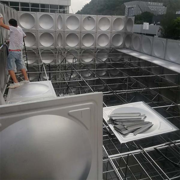Silver Welding Water Tank 1 * 1m / 1 * 0.5m / 0.5 * 0.5m Panel Size Lightweight
