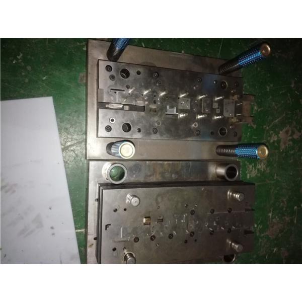 Пробивая металл штемпелюя жизнь прессформы съемок полостей 1000000-5000000 прессформы одного