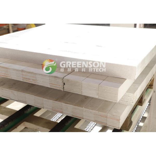Automatic Gypsum Board Strip Cutting Machine For 1200 Mm*2400 Mm Boards Dust Free Operation