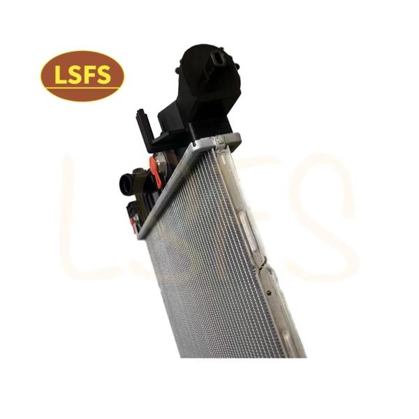 Car Model MG ZS OE NO. 10251943 Condenser Radiator Water Tank for Direct