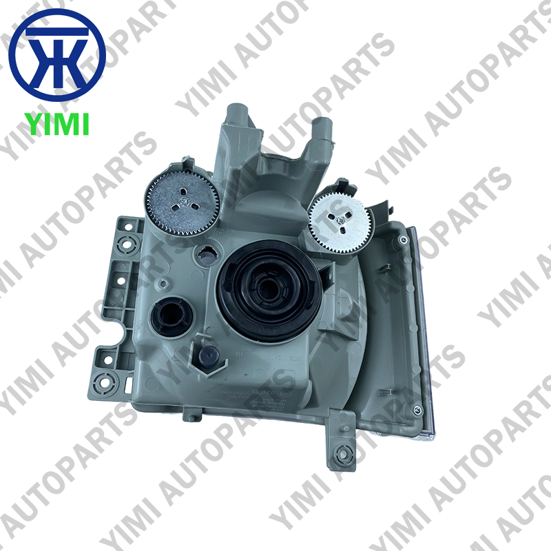 UV-resistant Head Lamp Assembly OEM Standard 12V / 24V for Isuzu 700P Headlight Replacement