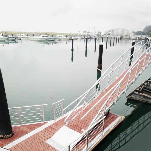 Customized Aluminum Alloy Gangway Ramps With Rollers For Marina Floating Pontoon