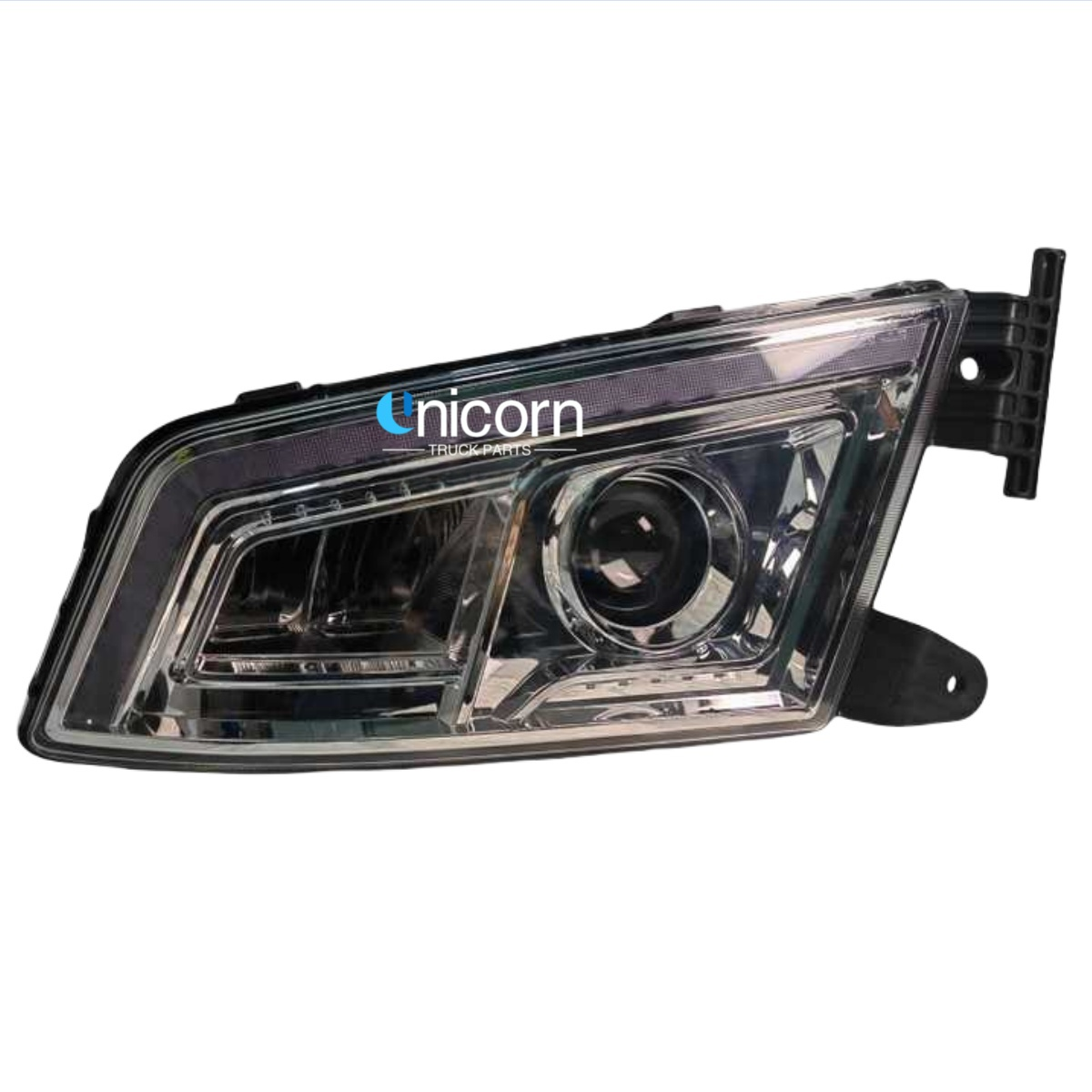 Original SINOTRUK SITRAK HOWO A7 T7H C7H LED Headlamp Standard Size with 6 Months Warranty 812W25101-6021 812W25101-6022