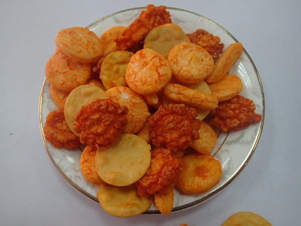 Mulitiple Shape Fried Seaweed Roll High Temperature Crisp Spicy Biscuit