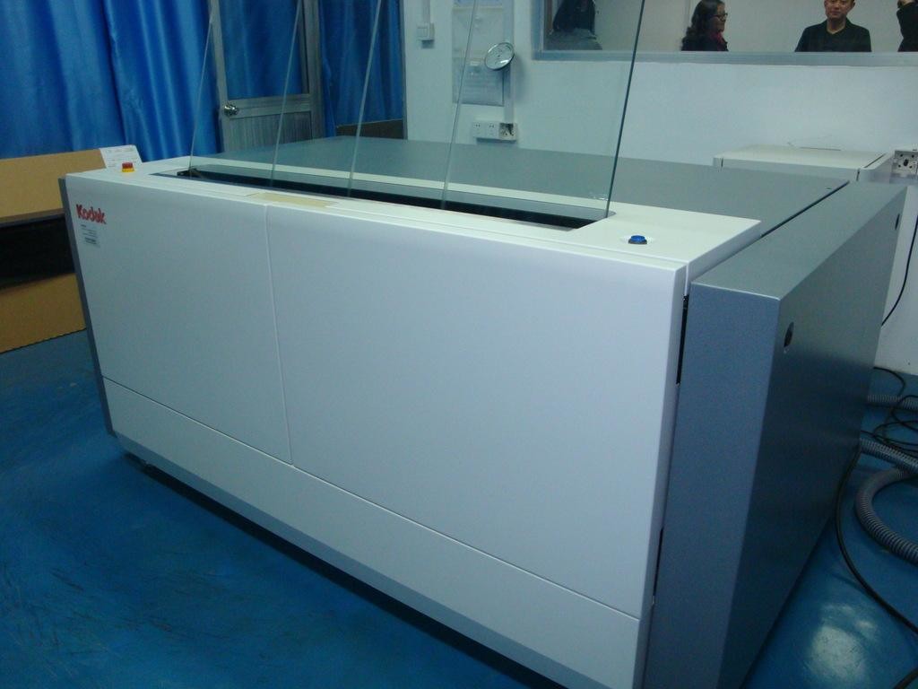 Машина делать плиты офсетной печати 400*350mm CTP точное воображение