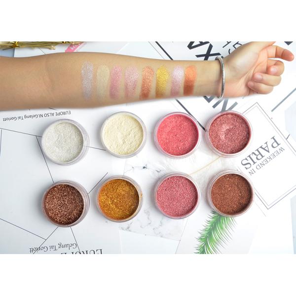 8 Colors Makeup Cheek Highlighter , Highly Pigmented Highlighter Loose Powder