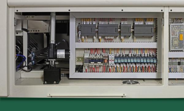 New Condition Lead Free Reflow Oven PLC PC Control 50/60HZ With 1 Year Warranty