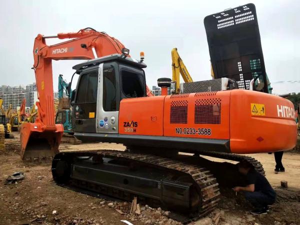 Modo de caminhada do tipo de escavadeira Hitachi usado com potência nominal líquida de 900 rpm