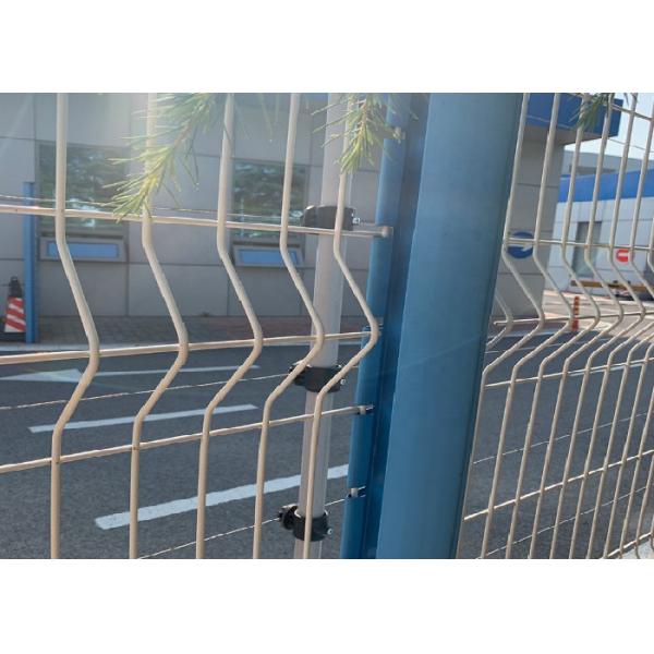 Panel de cerca triangular de acero a bajo carbono para escuelas y jardines