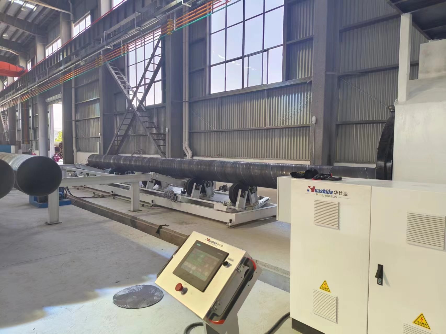 Древесный слой PE стальной трубы Derust распыление Fbe порошковое покрытие Machine Line Derust Machine
