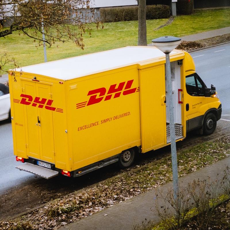 DHL UPS FedEx Global Courier Express Shipping From China To UAE For Electronics