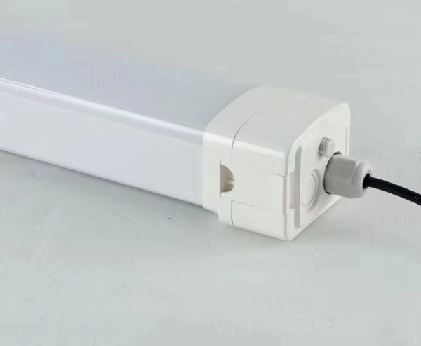 3000K - 6500К делают алюминий светильников/тело водостойким приведенные 20В 40В ПК 3 лет гарантии