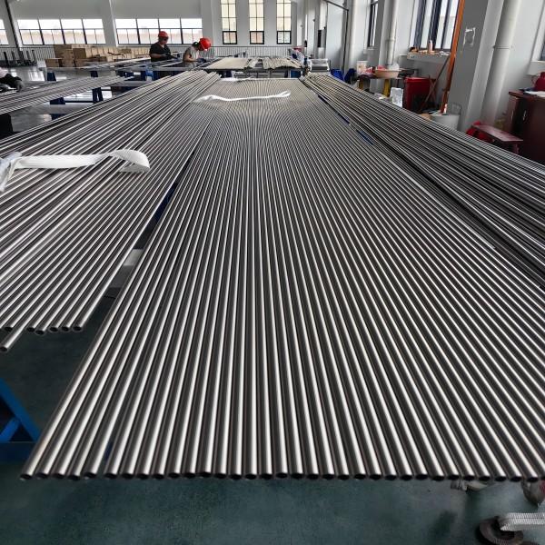 SS304 Corrosion Resistant Pickling Stainless Steel Pipe Astm A312 Pipe For Oil And Gas