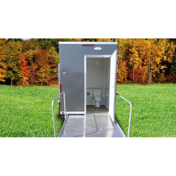 Доступный портативный туалетный трейлер аренда дорожный индивидуальный