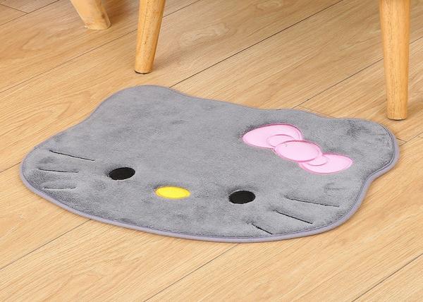 New design  100% polyester anti -slip hello kitty indoor   area rugs matt