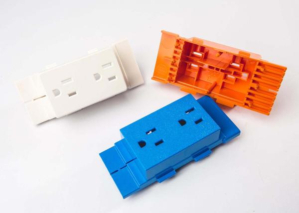 Peças plásticas do molde do OEM, peça moldando da injeção para a tampa industrial geral de Palstic