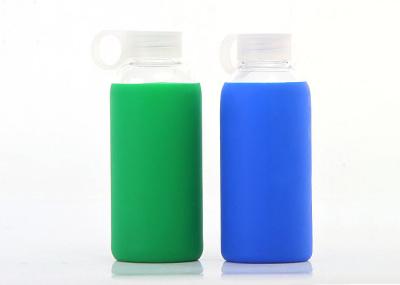 Garrafa de água de vidro azul com característica resistente ao calor da luva do silicone