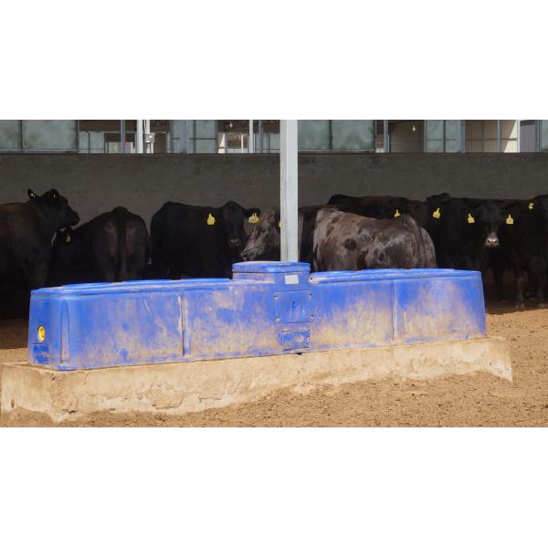 Cattle Water Trough TPT401BLH Blue Corrosion-resistant Trough With Six Holes