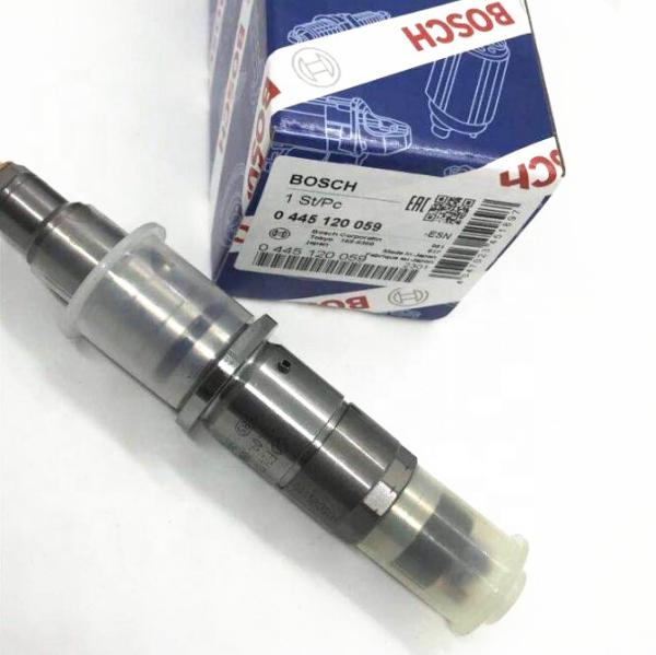 Latest Design SINOTRUK Truck Engine Part 445110467 Fuel Injector For Sale