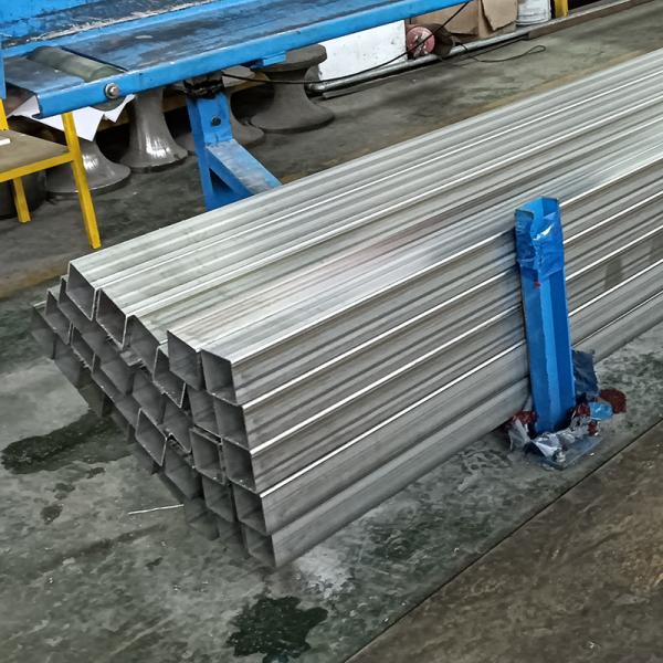 Hot Water Pipeline Seamless SS Tube 50mm Polishing Grit 400 Stainless Steel Pipe