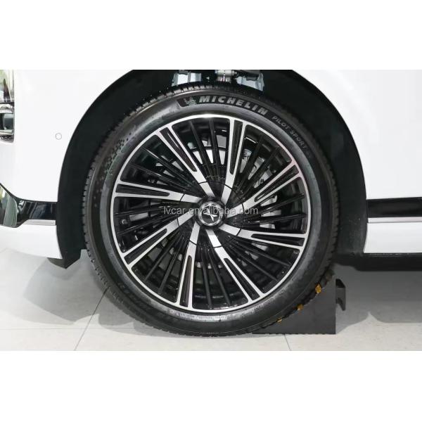 570km Range Xpeng G9 SUV 4x4 Electric Car with 650km Wheelbase and LED Daytime Light