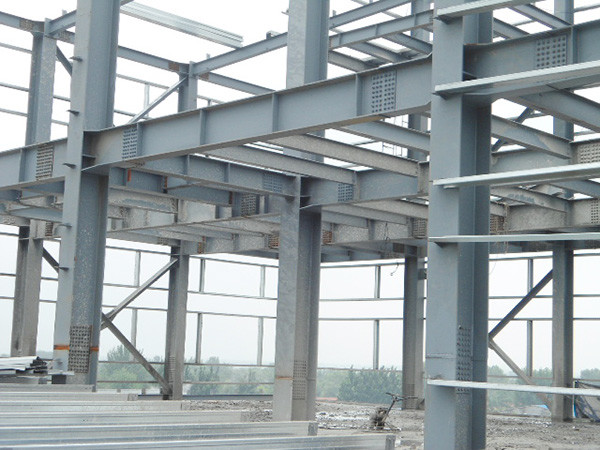 Современный металлический склад, изготовленный из металла, сталь, индивидуальный цвет