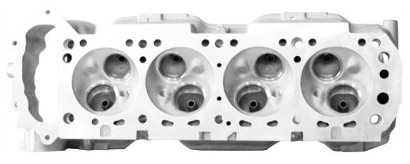 Nissan Z24 11041 20G13 / 11041 13F00 Diesel Engine Cylinder Head Cast Iron / Aluminum Material