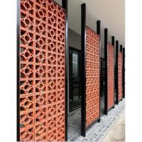 Beau bloc rouge adapté aux besoins du client de brise de ventilation de mur de briques de terre cuite perforée pour l'hôtel