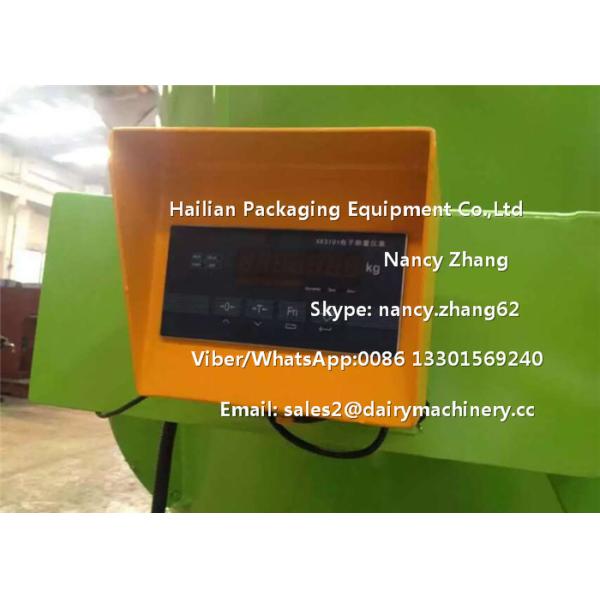 Efficient Green Animal TMR Feed Mixer , small tmr mixer With Weighting System