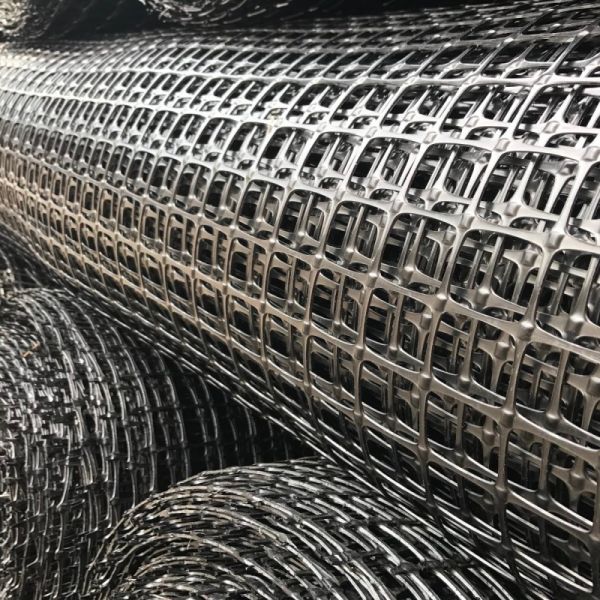 Load Bearing Polypropylene Geogrid  25mm 50mm Airport Parking Biaxial Geogrid