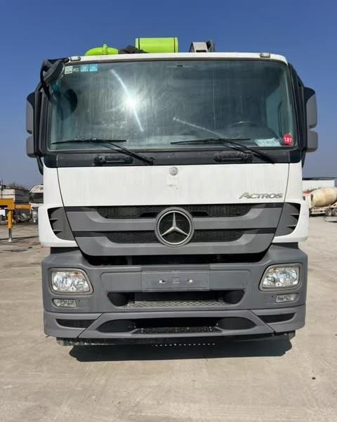 56m Used Zoomlion Concrete Pump Truck Ready Mix Cement Boom Pump For Sale