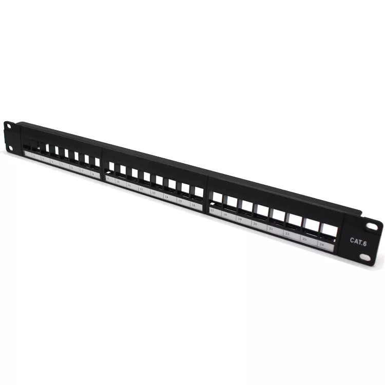 Пробел 19 портов пульта временных соединительных кабелей 1U RJ45 24 дюйма CAT6 UTP